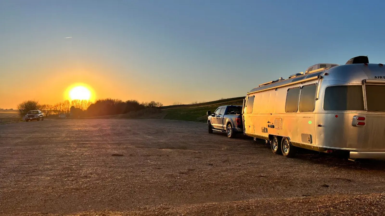 Choice Hotels buys RV club Harvest Hosts for $130 million in cash - Worthbury