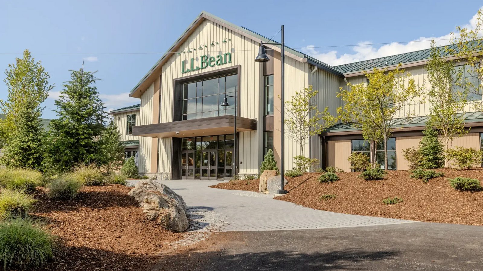 L.L. Bean reopens its Freeport flagship after a seven-year, $50 million renovation - Worthbury