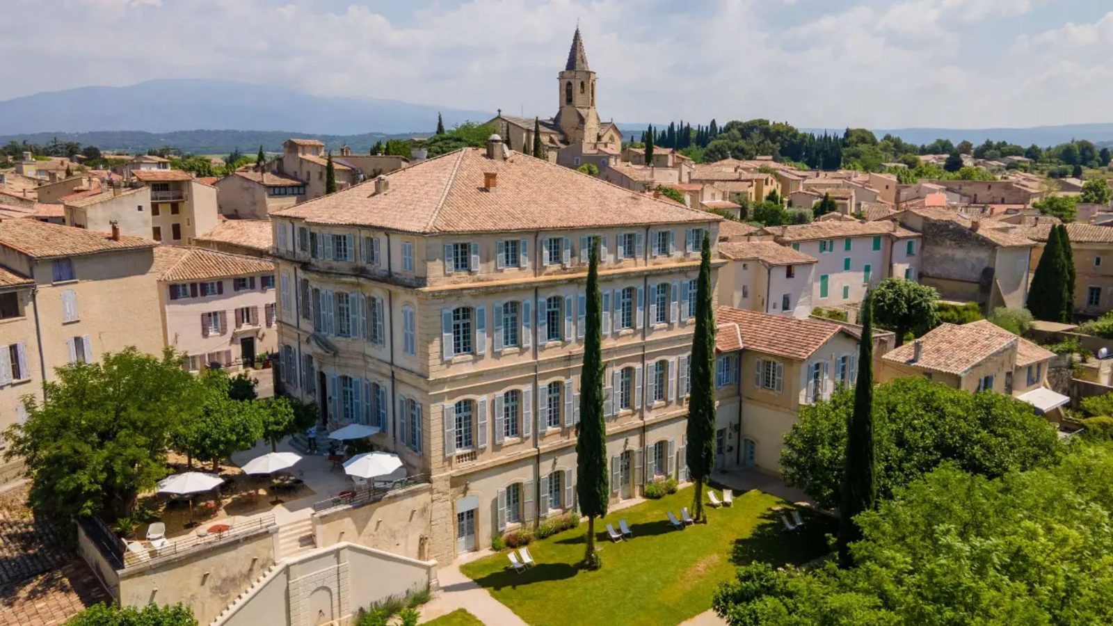 Accor guides to a flat fourth quarter on France unrest and Middle East war - Worthbury