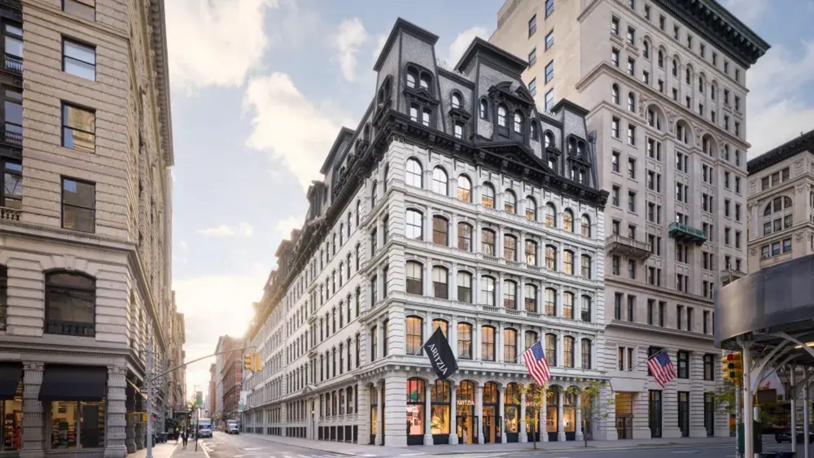 Aritzia posts 44% sales gain and plans investor day on Oct. 27 - Worthbury