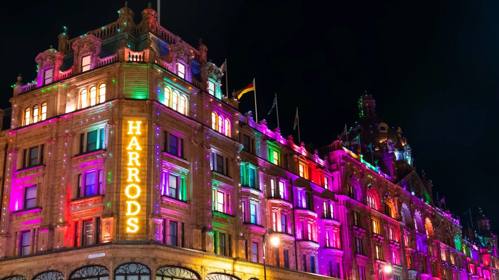 Harrods sees Indian footfall up 50% in the Diwali season - Worthbury