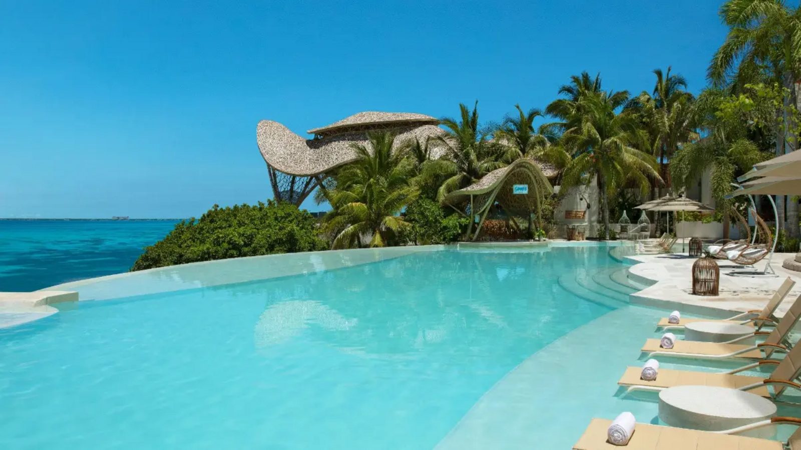 Hyatt raises 2026 outlook as luxury drives Q3 U.S. RevPAR up 8.2% - Worthbury